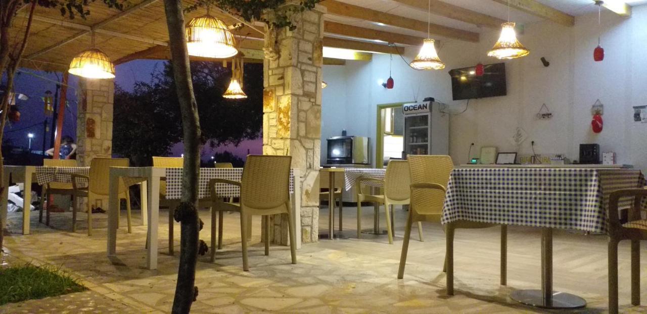 Guest House Solive Himara Kültér fotó