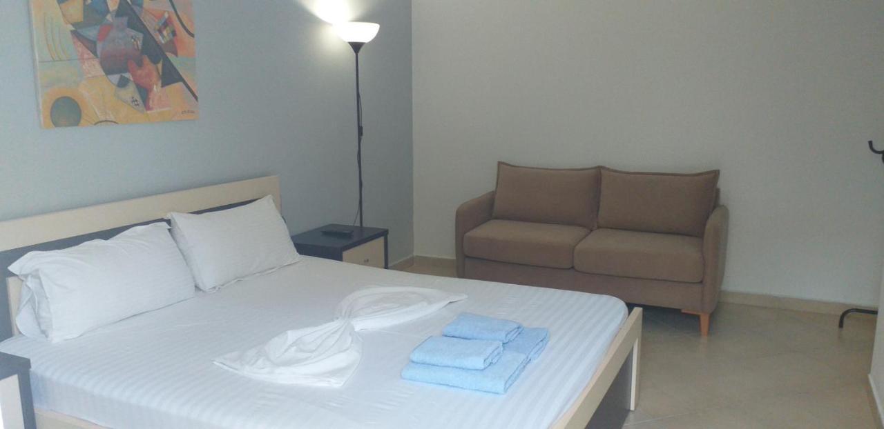 Guest House Solive Himara Kültér fotó