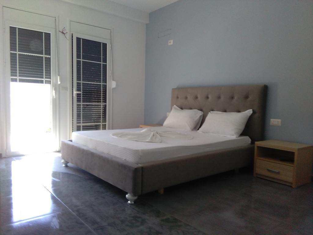 Guest House Solive Himara Kültér fotó