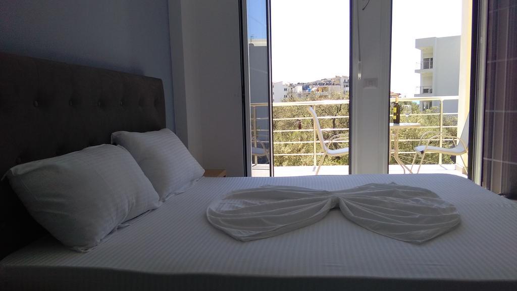 Guest House Solive Himara Kültér fotó