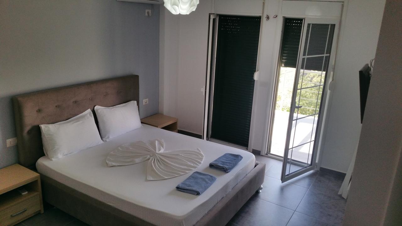 Guest House Solive Himara Kültér fotó