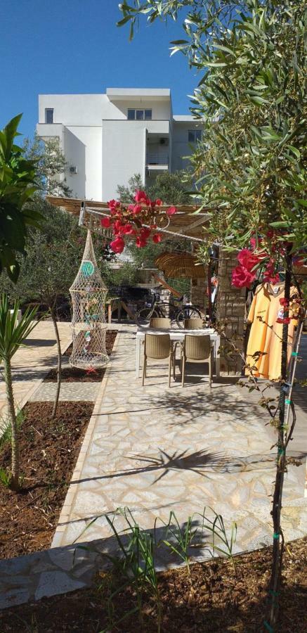 Guest House Solive Himara Kültér fotó